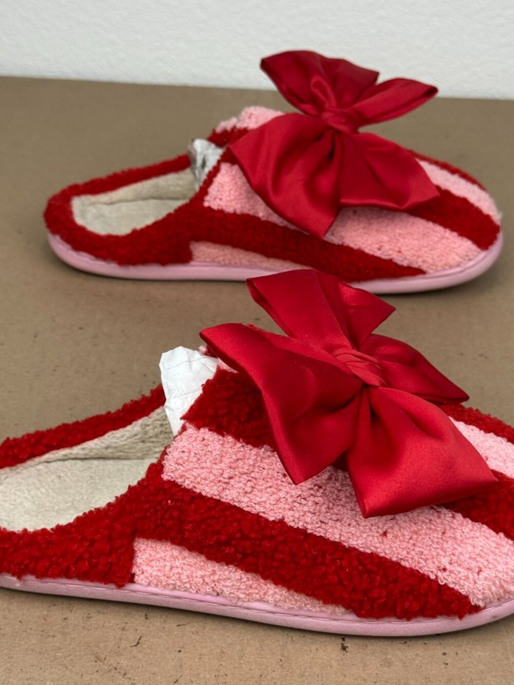 Betsey Johnson Slipper Mules Red Pink Striped Large Satin Bow Cozy 9.5"inch/US 8 - Picture 2 of 6